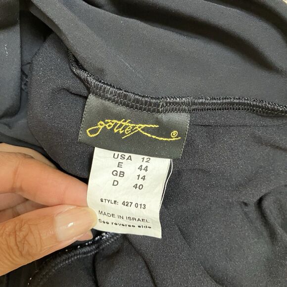 Gottex Size 12 Black‎ One-Piece SwimSuit Embroidered Plunge Halter Women’s - Picture 6 of 6